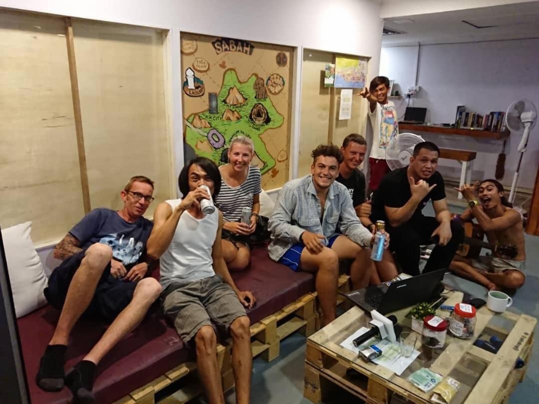 קוטה קינבלו Get Inn Backpackers מראה חיצוני תמונה