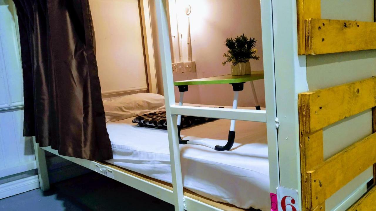 קוטה קינבלו Get Inn Backpackers מראה חיצוני תמונה