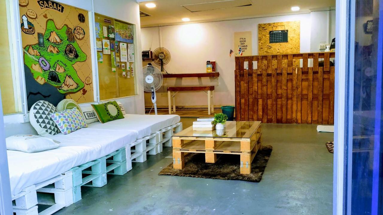 קוטה קינבלו Get Inn Backpackers מראה חיצוני תמונה
